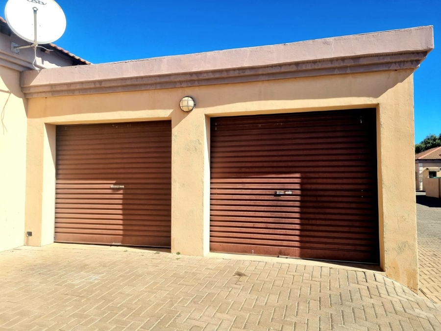 2 Bedroom Property for Sale in New Park Northern Cape